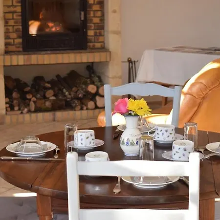 Familiale 2 Double Bed & Breakfast *